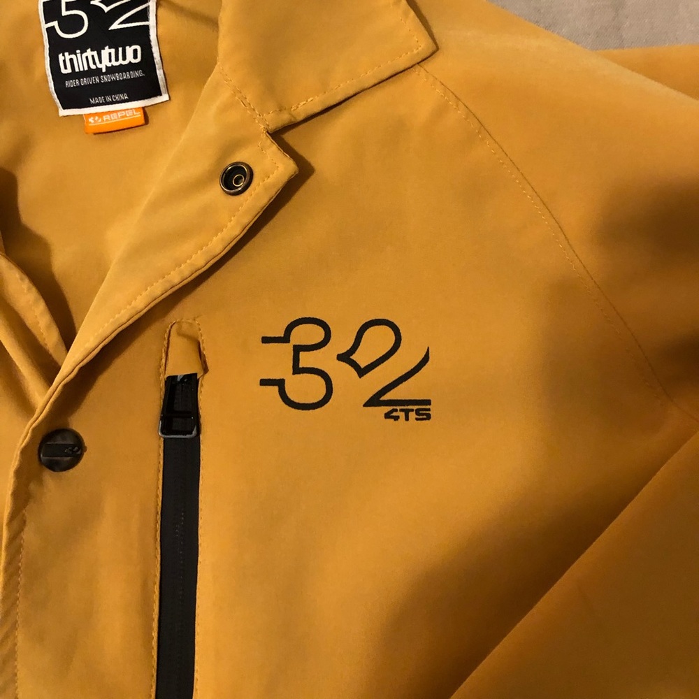 Like-New 38 Jacket - Picture 2 of 3